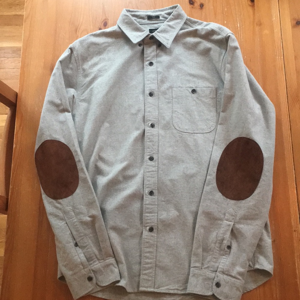 Men’s slim fit J.crew flannel shirt.
